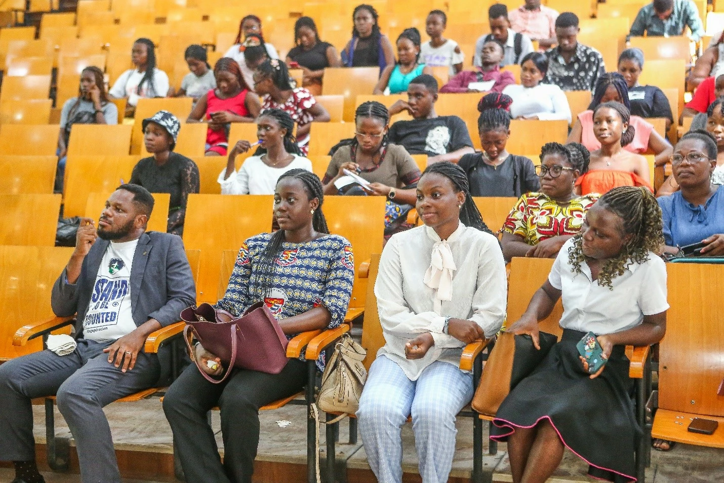 First-Year Students Receive Relationship Counselling