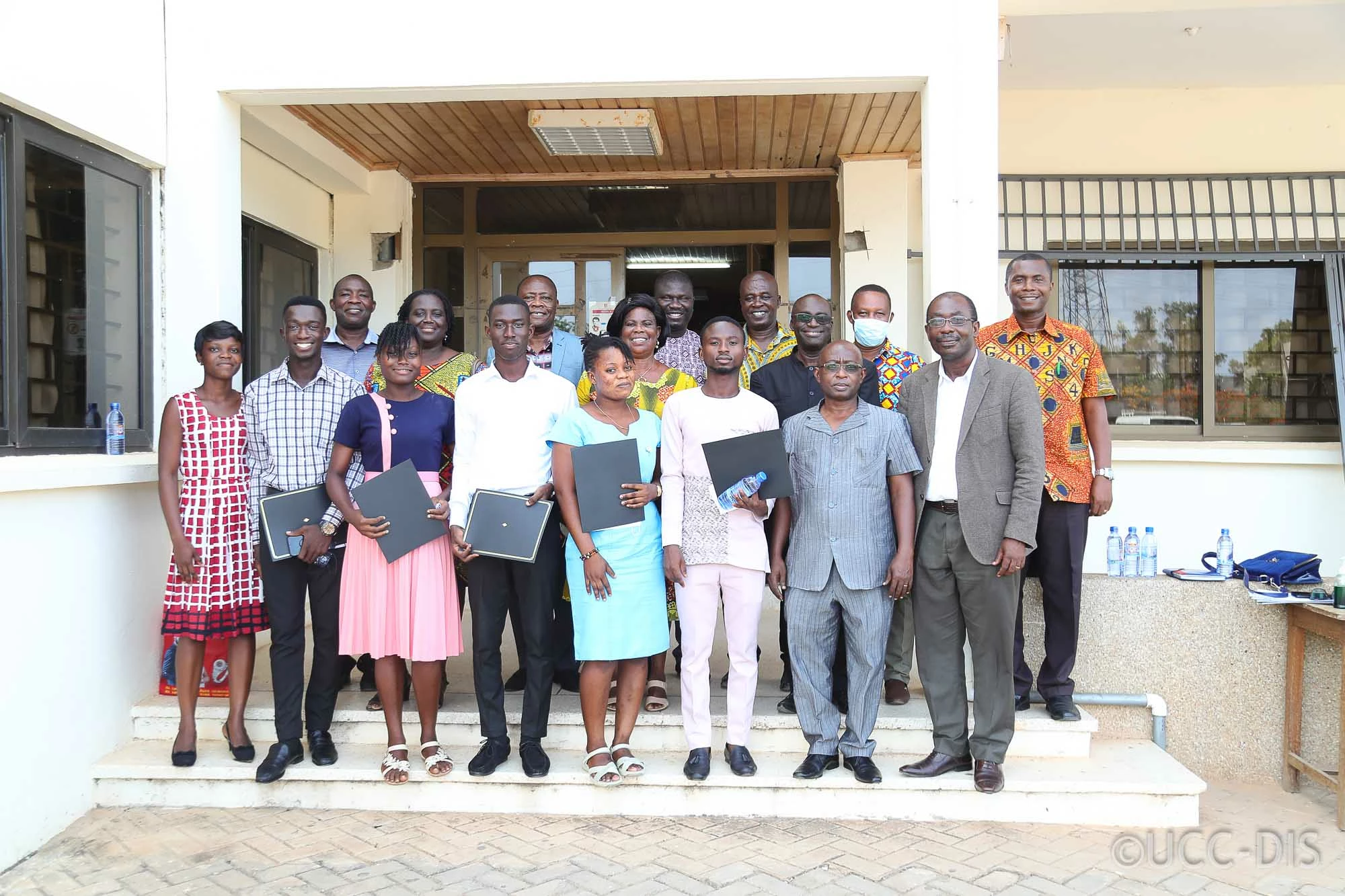 College of Education Studies Holds Ceremony for Reeves Scholars